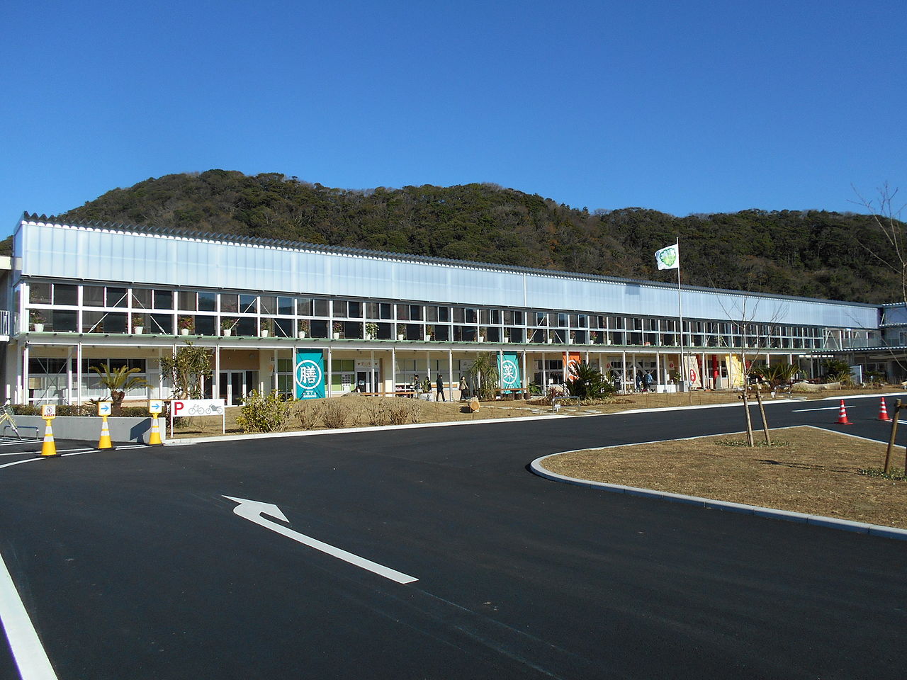 道の駅「保田小学校」