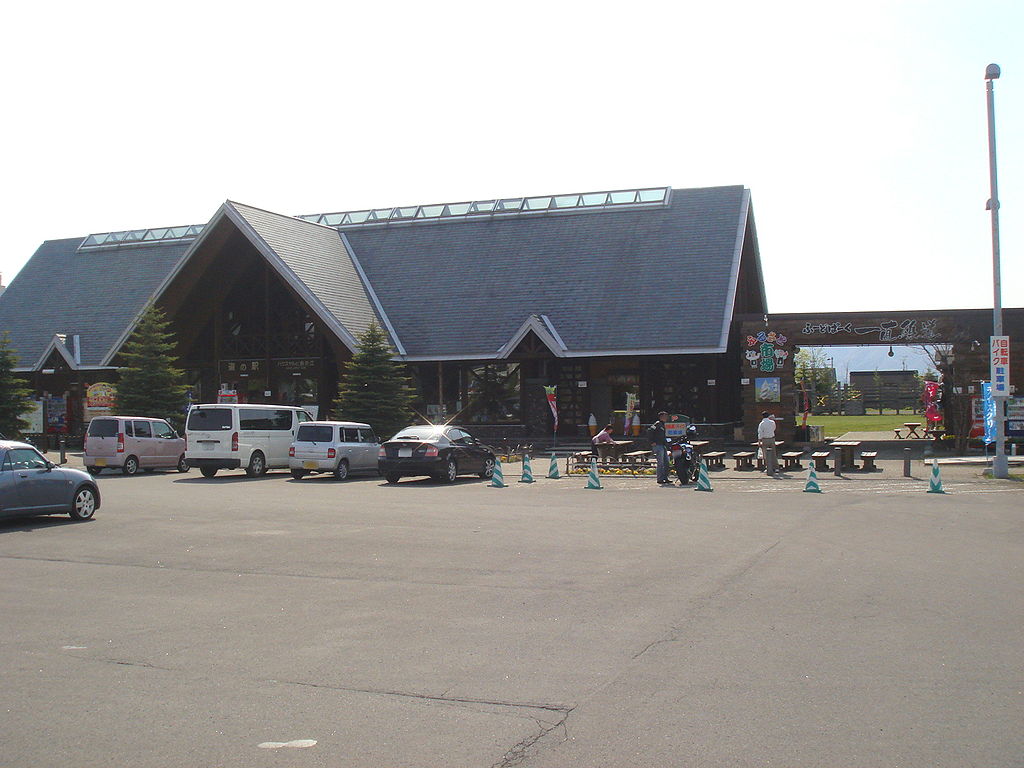 道の駅「ハウスヤルビ奈井江」