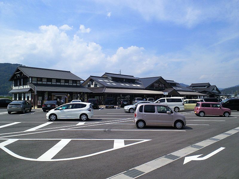 道の駅「塩津海道あぢかまの里」